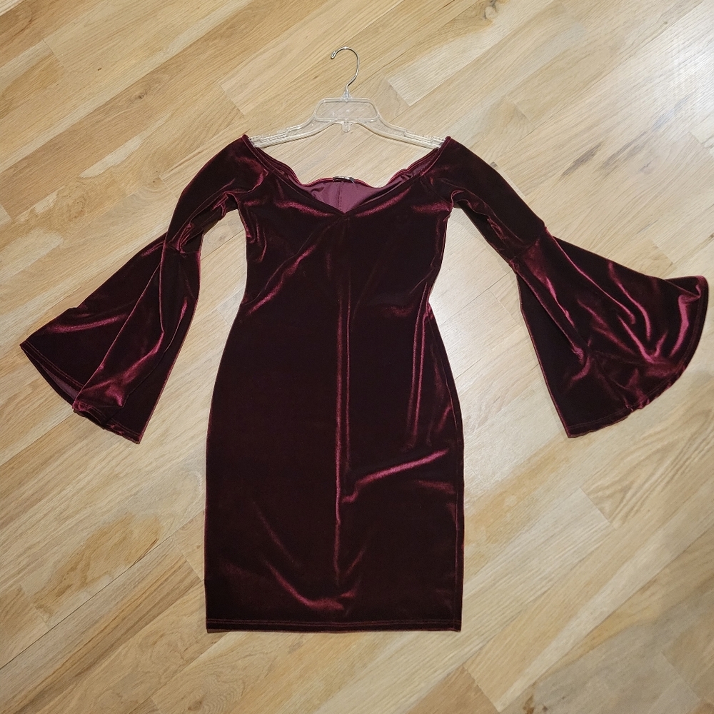 Clayton bell Sleeve velvet dress